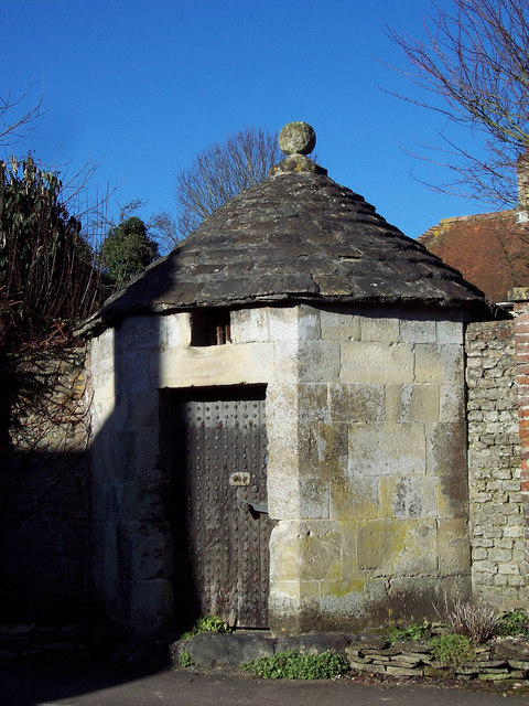 Heytesbury Lockup © Maigheach Gheal Geograph Britain And Ireland