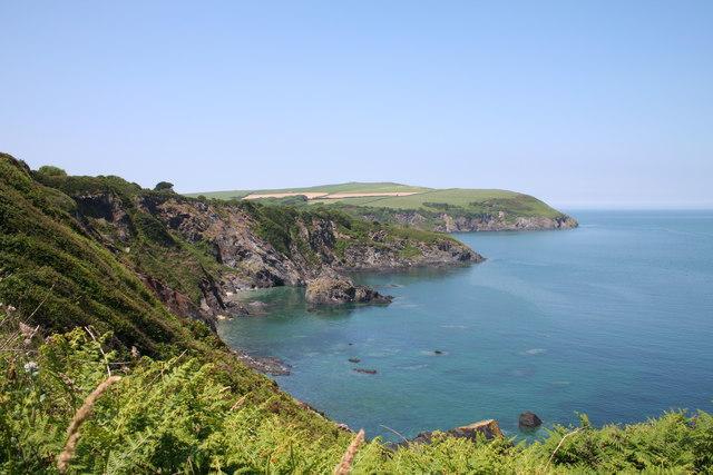 Aber Fforest to Cwm-yr-Eglwys coast path © Brendan Patchell :: Geograph ...