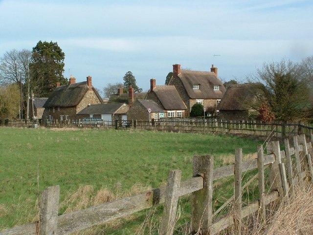 Marston St Lawrence © Snidge cc-by-sa/2.0 :: Geograph Britain and Ireland