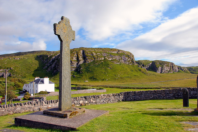 Kilchoman Cross, Islay © Julian Dowse cc-by-sa/2.0 :: Geograph Britain ...