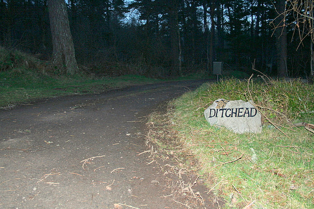 The sign on the lane to Ditchead.