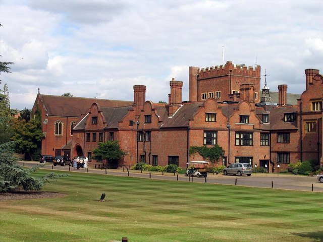 Hanbury Manor, Wadesmill, Herts © John Salmon cc-by-sa/2.0 :: Geograph ...