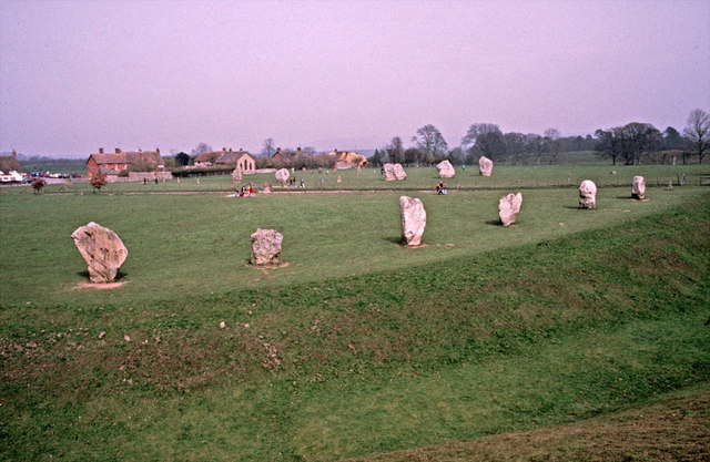 Avebury Stone Circle Wiltshire © Christine Matthews Cc By Sa20