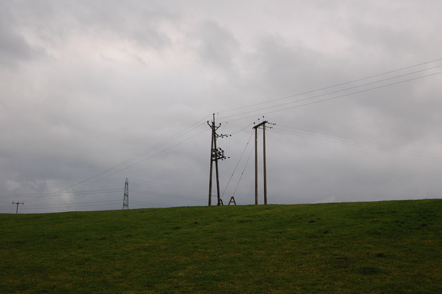Pylons near Southfield Farm