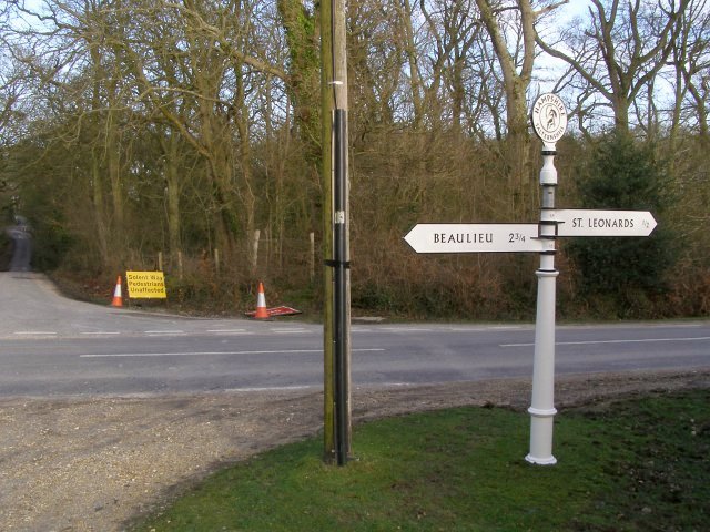 Guidepost at a road junction in Salternshill Wood, Beaulieu Estate
