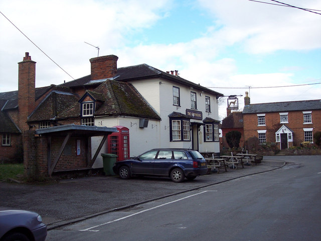 The Greyhound Inn, Broughton © Maigheach-gheal cc-by-sa/2.0 :: Geograph ...