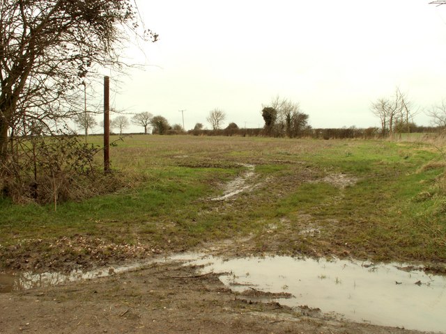 Footpath just west of Bedingfield