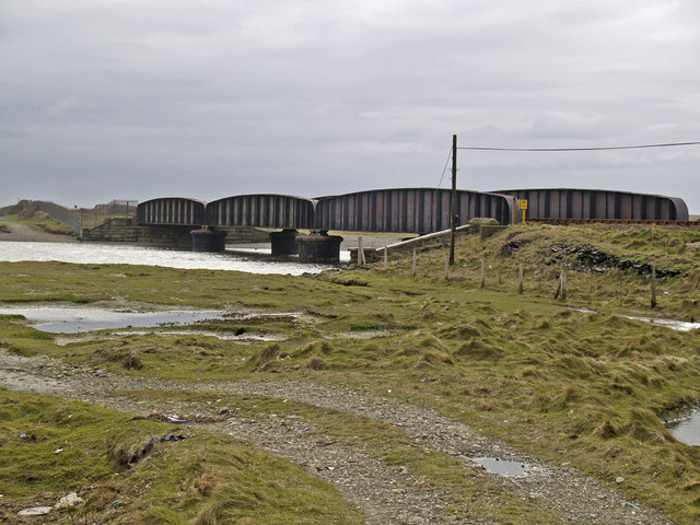 The Dysynni Bridge from the north side of the Afon Dysynni