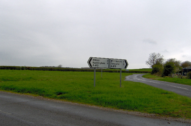 Triangle road junction near Lillingstone Lovell