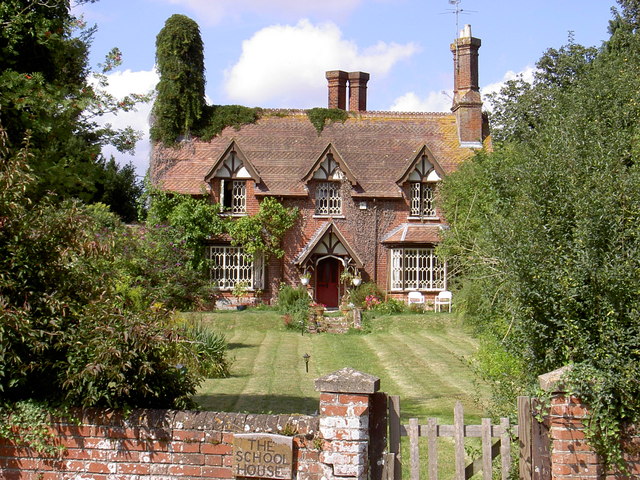 Old School House Wimborne St Giles © Paul Beard cc-by-sa/2.0 ...