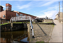 SE2833 : Leeds Liverpool Canal by Malcolm Morris