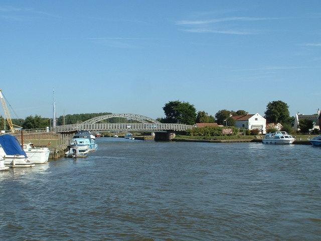 Bridge over River Waveney, St. Olaves.