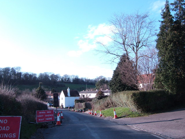 Downhill into Deanlane End