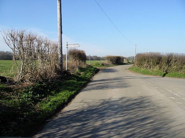 Road junction to Ewell Minnis