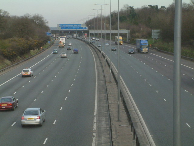 M25 Eastbound towards Junction 8 © John Hilton cc-by-sa/2.0 :: Geograph ...