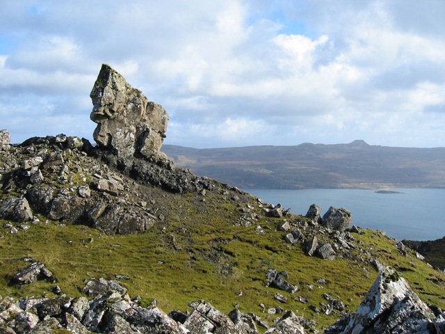 Outcrop on east side of Ben Tianavaig