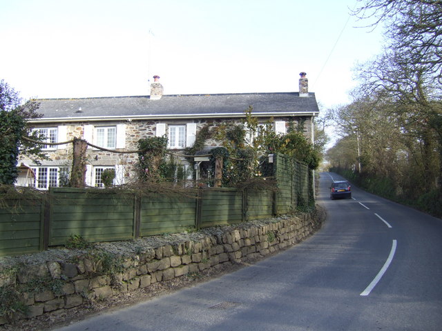 Cottages on Gilly Hill, Nantithet