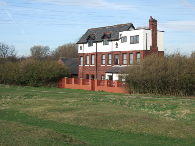 The Golf House, Heath