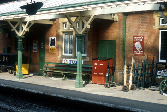 Sheffield Park railway station platform