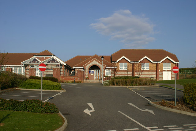 Milborne St Andrew First School © Marilyn Peddle :: Geograph Britain ...