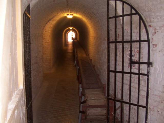 Tunnel at Fort Nelson © Patrick GUEULLE cc-by-sa/2.0 :: Geograph ...