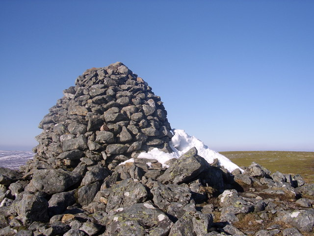 Cairn on summit of Geal Charn