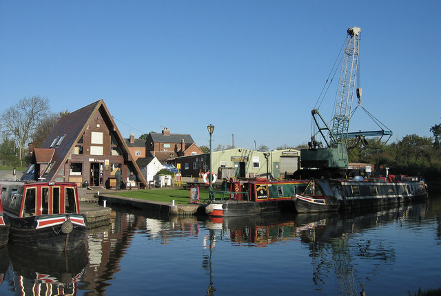 Alvechurch Boat Centre, The Worcester & Birmingham Canal.