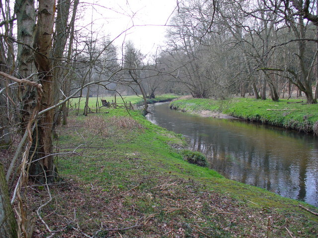 River Wey at Tilford Common © Colin Smith cc-by-sa/2.0 :: Geograph ...