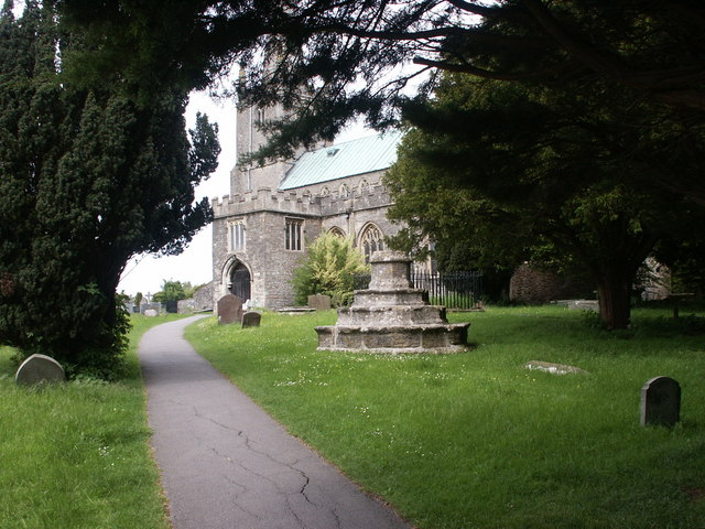 St Andrew's Churchyard Cross, Congressbury