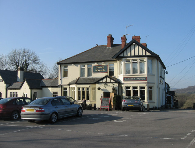 Castle Mynach Public House © Peter Wasp cc-by-sa/2.0 :: Geograph ...