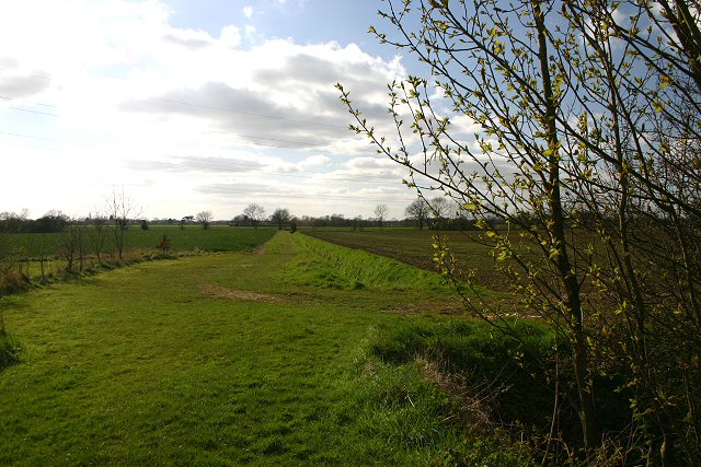 Footpath to Mendlesham Green © Bob Jones cc-by-sa/2.0 :: Geograph ...