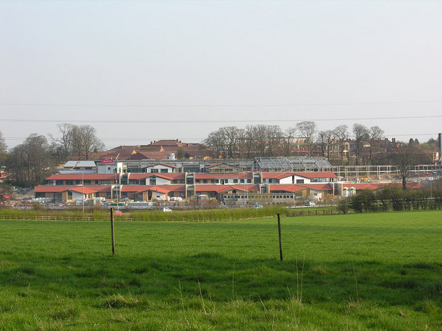 Castle Hill Hospital new extension... © George Robinson ...