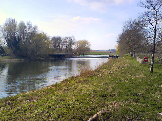 Weir at River Great Ouse