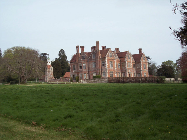 Breamore House © Maigheach-gheal cc-by-sa/2.0 :: Geograph Britain and ...