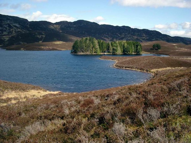 Looking over Loch Derculich to the east... © Gordon Brown cc-by-sa/2.0 ...