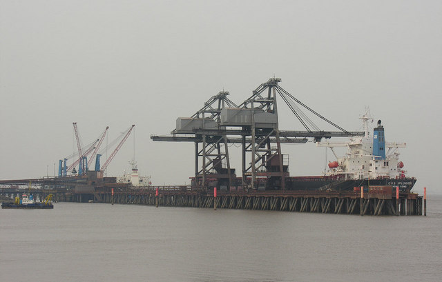 Immingham Bulk Terminals © George Robinson cc-by-sa/2.0 :: Geograph ...