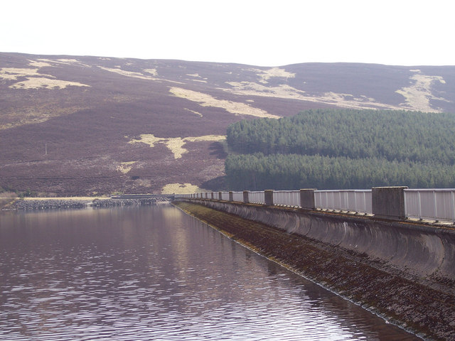 Backwater Reservoir Dam Wall © Maigheach Gheal Cc By Sa20 Geograph