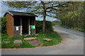 Bus shelter on the B4214 near Pie Corner