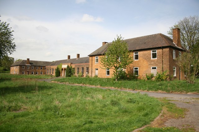 Former RAF Syerston buildings © Richard Croft cc-by-sa/2.0 :: Geograph ...