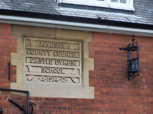 Castle Dykes School
