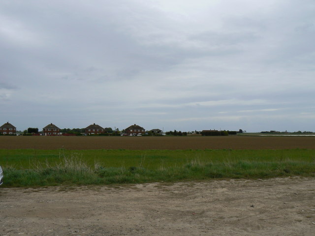 View to Houses on Grovefield Lane