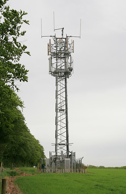 Orange and O2 mobile phone mast, New... © Peter Facey cc-by-sa/2.0 ...