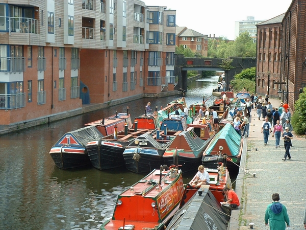 Birmingham & Worcester Canal © John M :: Geograph Britain and Ireland