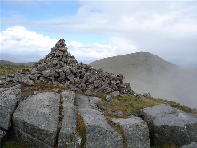 Summit Cairn, Beinn na Cille