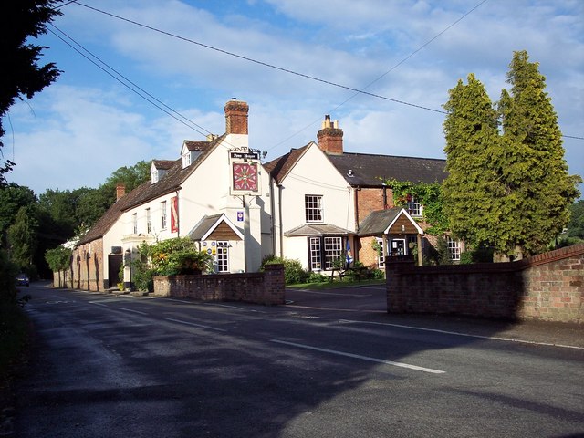 The Compass Inn, Damerham © Maigheach-gheal cc-by-sa/2.0 :: Geograph ...