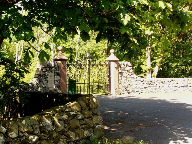 New gateway to Corsemalzie House © David Baird :: Geograph Britain and ...