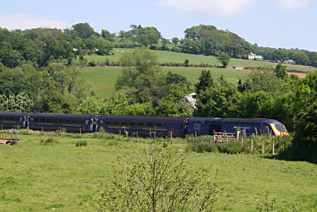 paddington-to-penzance-express-tony-atkin-geograph-britain-and-ireland