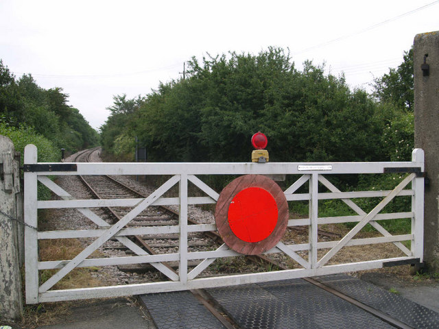 Level Crossing Gate C John Winfield Geograph Britain And Ireland