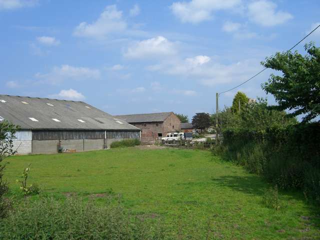 Top End Farm © Steve Lewin :: Geograph Britain and Ireland