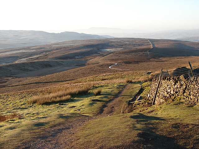 The Pennine Way across Fawcett Moor